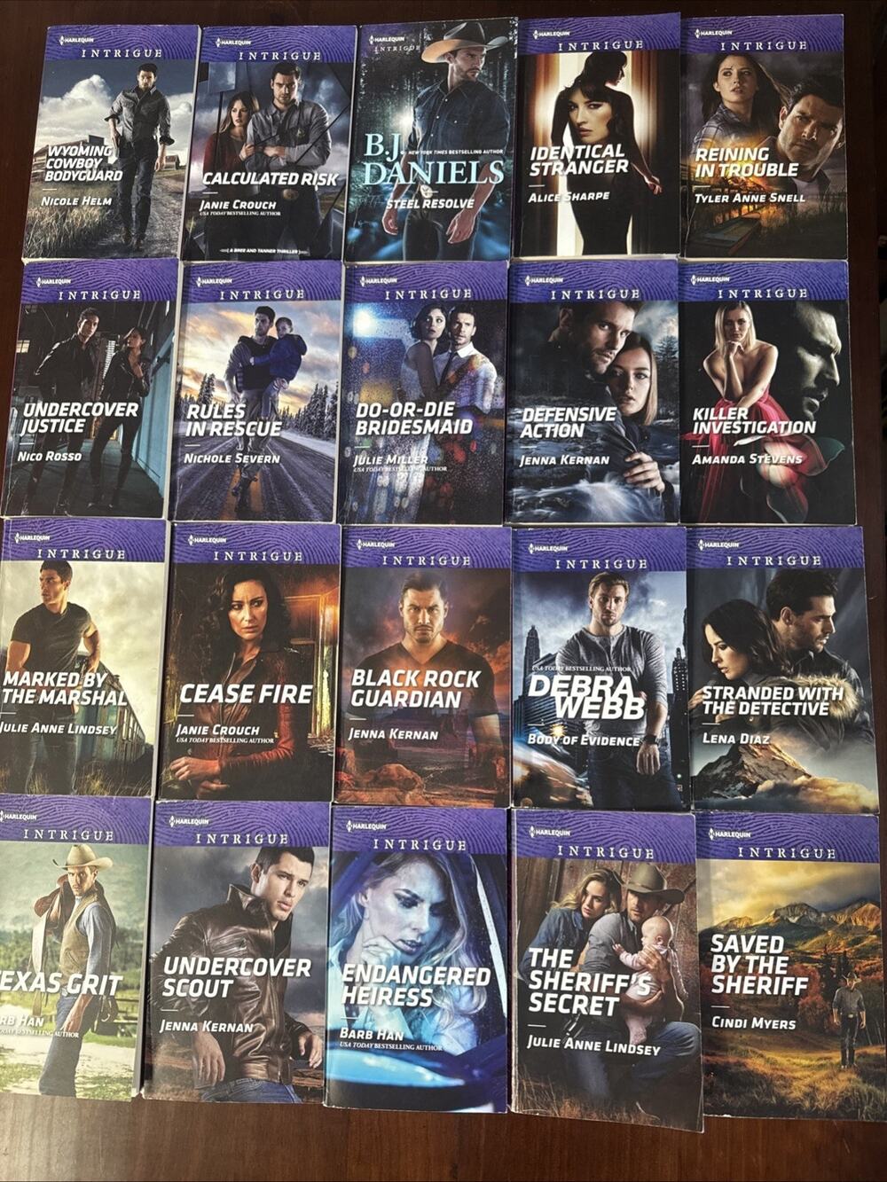 Lot Of 20 Harlequin Romance Intrigue With Varying Artists All In Very Good #2